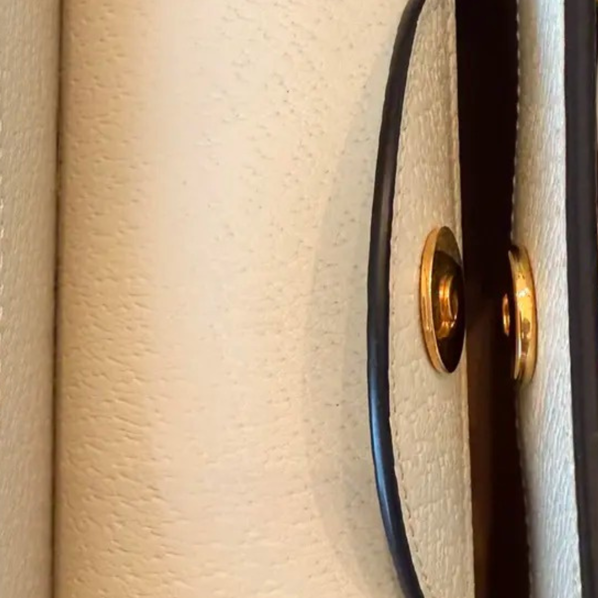 Gucci – Diana Medium Tote Bag