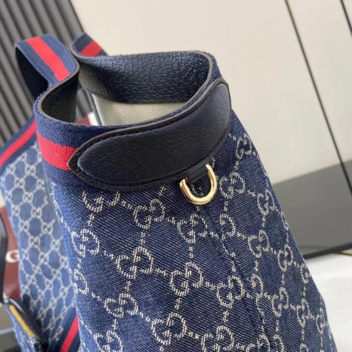 Gucci – Large Giglio Shopper Bag