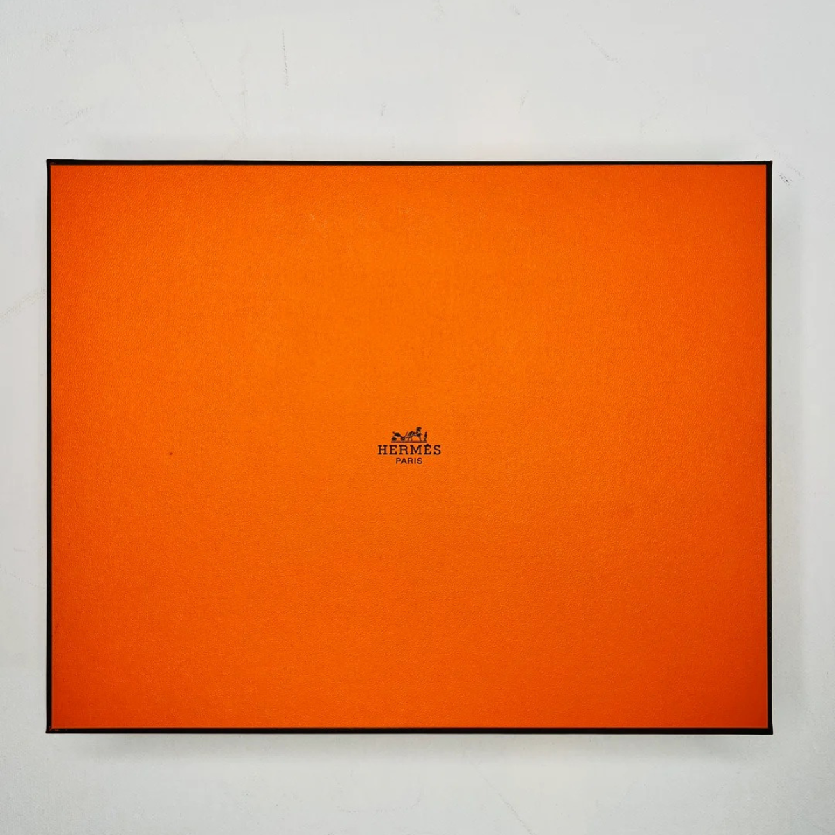 Hermès Set – Kelly 28 Vert d’Eau Alligator Limited Edition & Orange Sandals Green