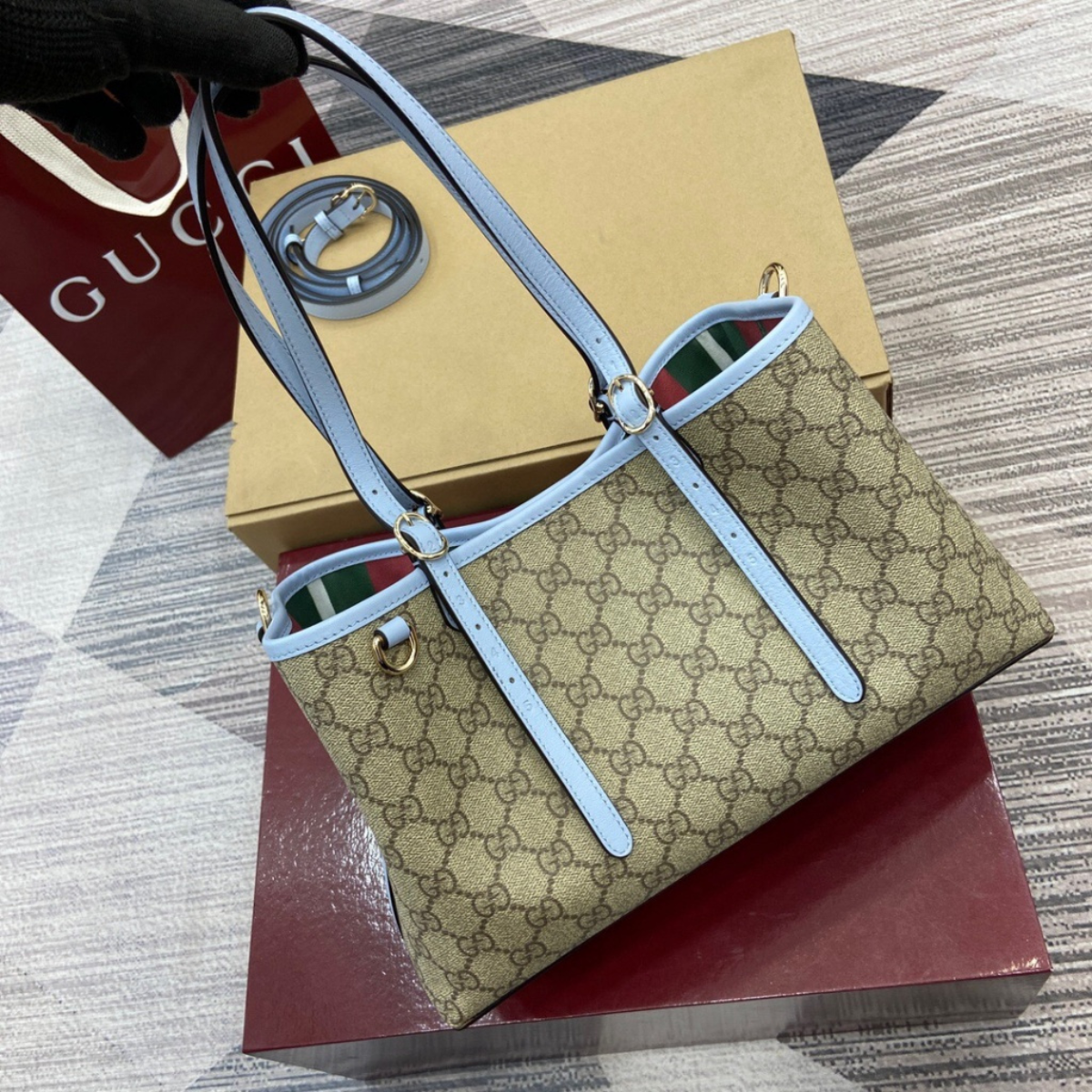 Gucci – Large GG Emblem Shopper Bag