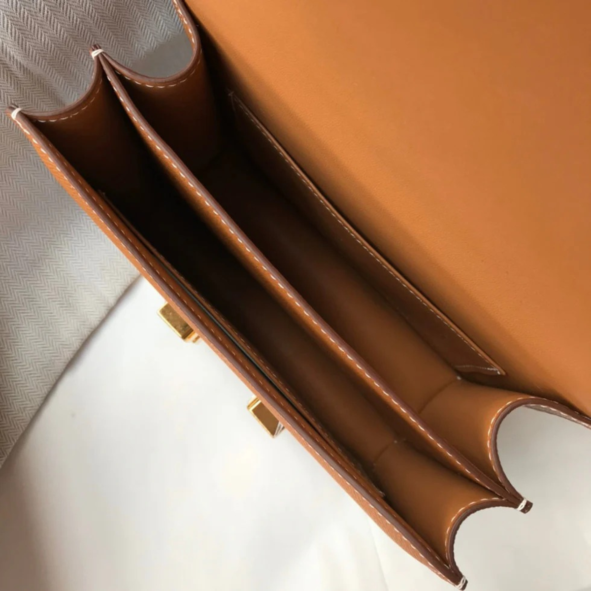 Hermès – Constance 18 Gold