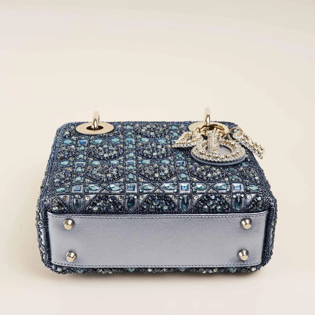 Dior – Lady Dior Mini Pearls bag