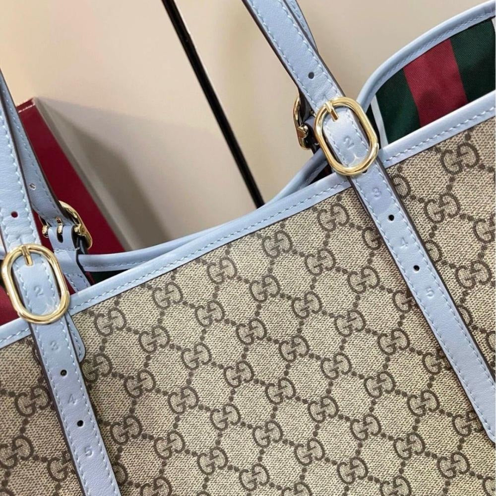 Gucci – Large GG Emblem Shopper Bag