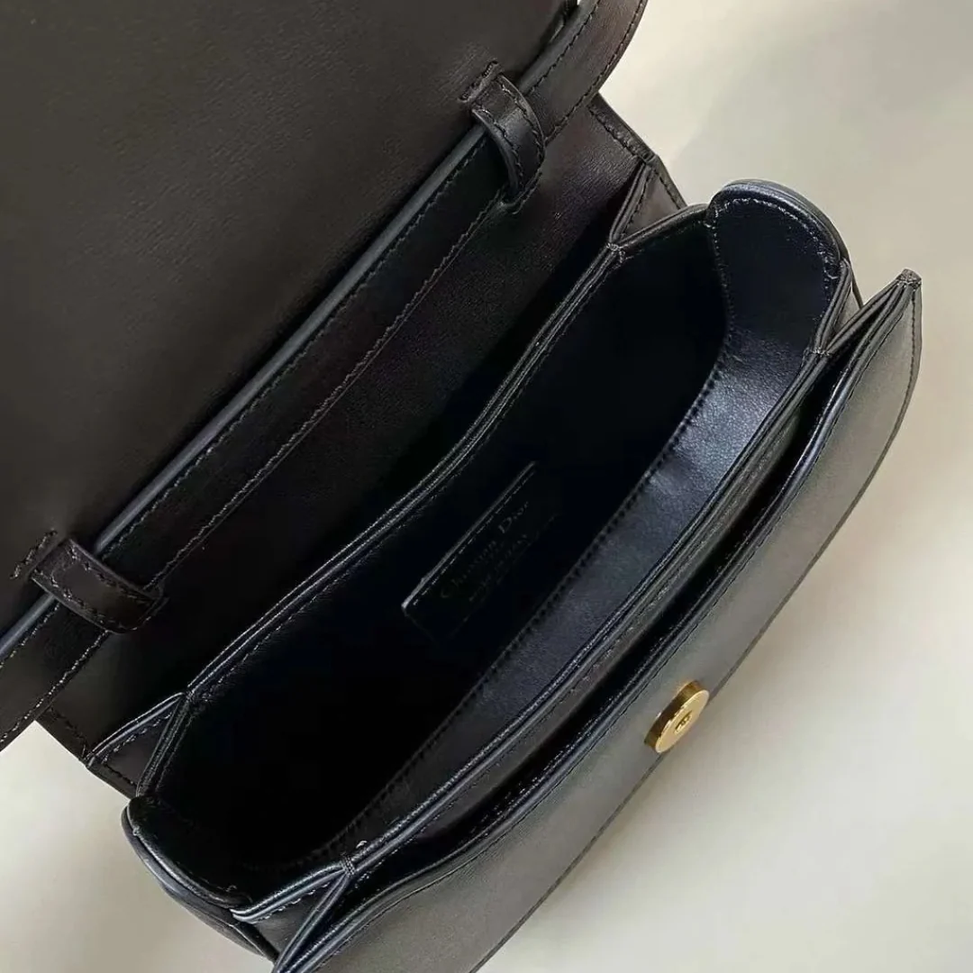 Dior 30 Montaigne Avenue Medium Top Handle Bag